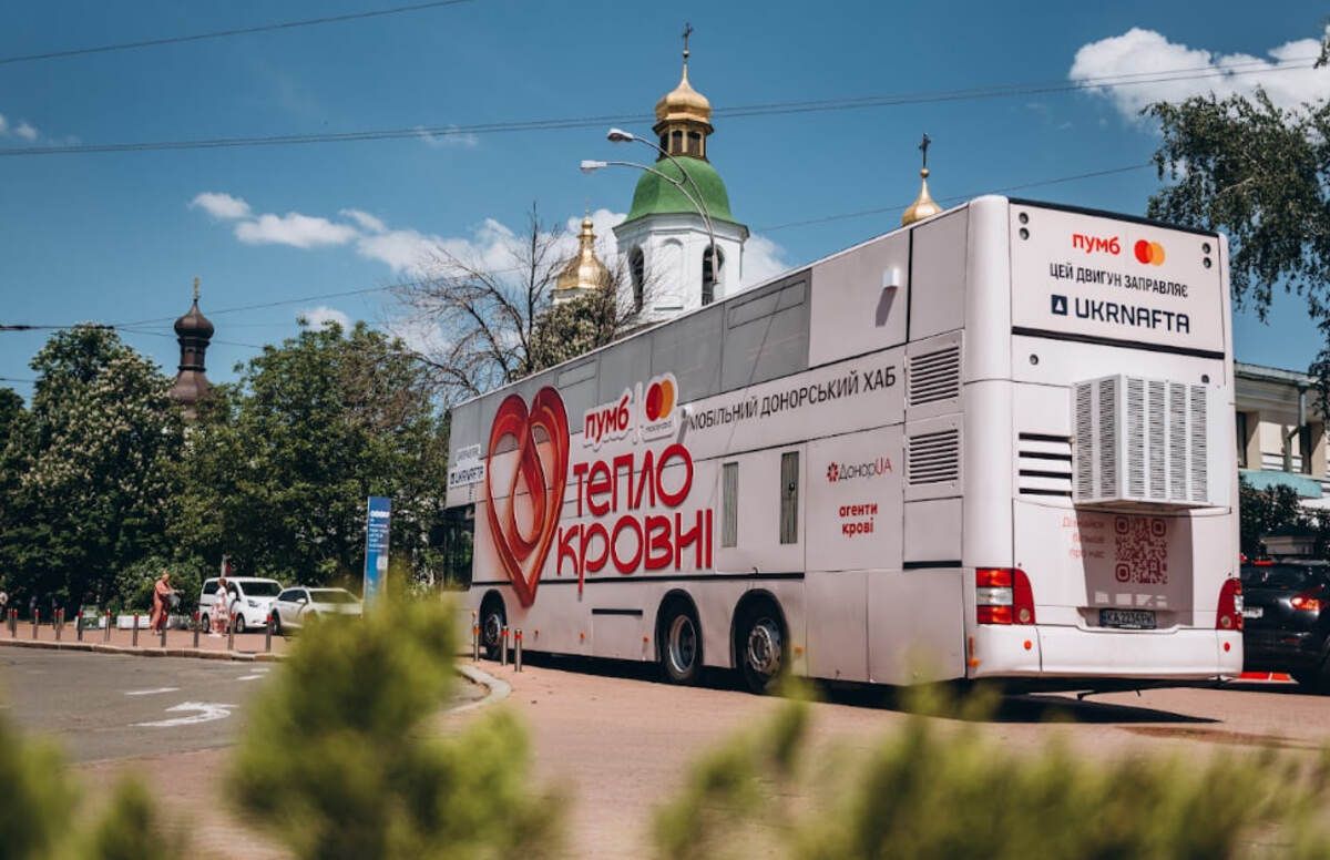Донорство для захисників: у Львові працюватиме мобільний хаб «Теплокрові»