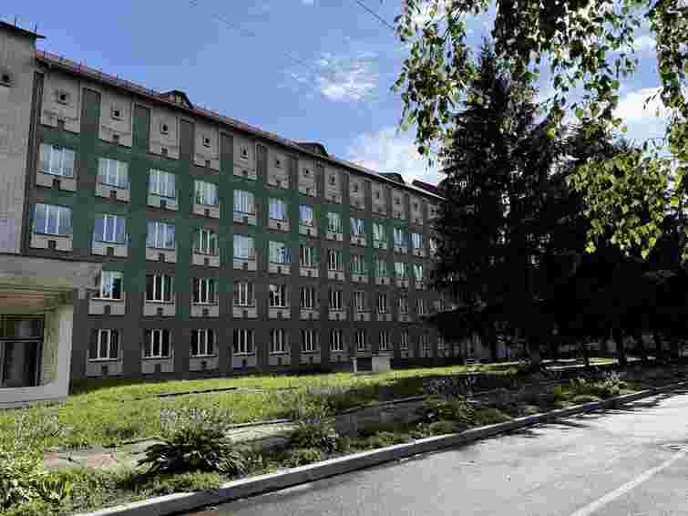 На Львівщині однорічна дівчинка отруїлася грибами, які знайшла на подвір’ї