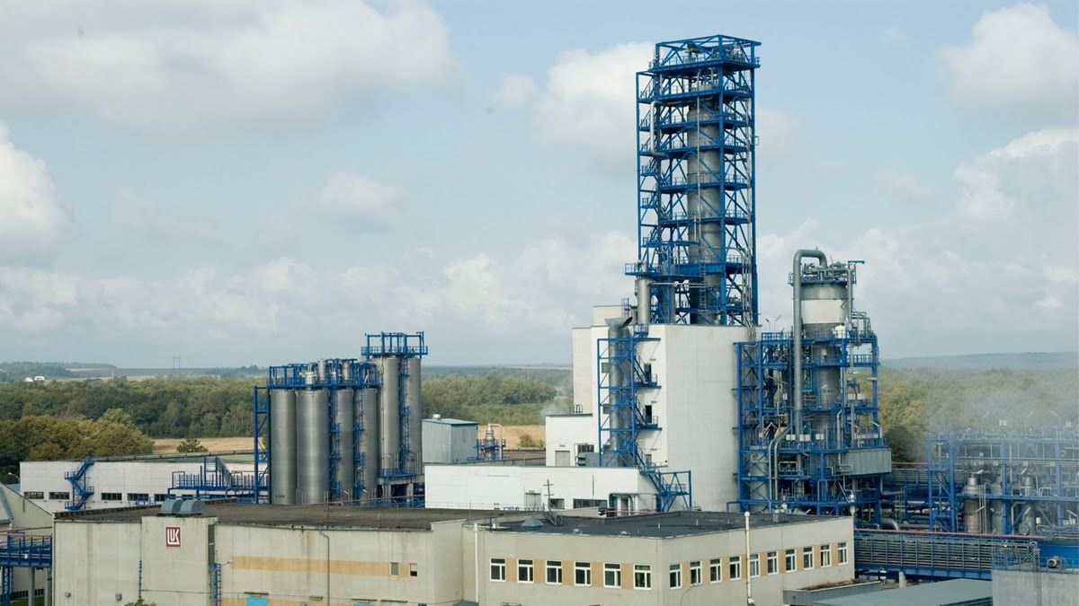 Мер Калуша закликав власників «Карпатнафтохіму» заплатити працівникам зарплату