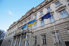 Не лише дитячий санаторій на вул. Коновальця. Що ще продала Львівська облрада