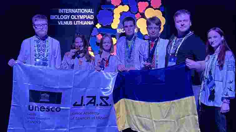 На міжнародній олімпіаді з біології українські школярі показали найкращий за 20 років результат