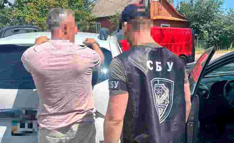 Двоє рівненських лікарів оформляли чоловікам інвалідність за 2500 доларів хабаря