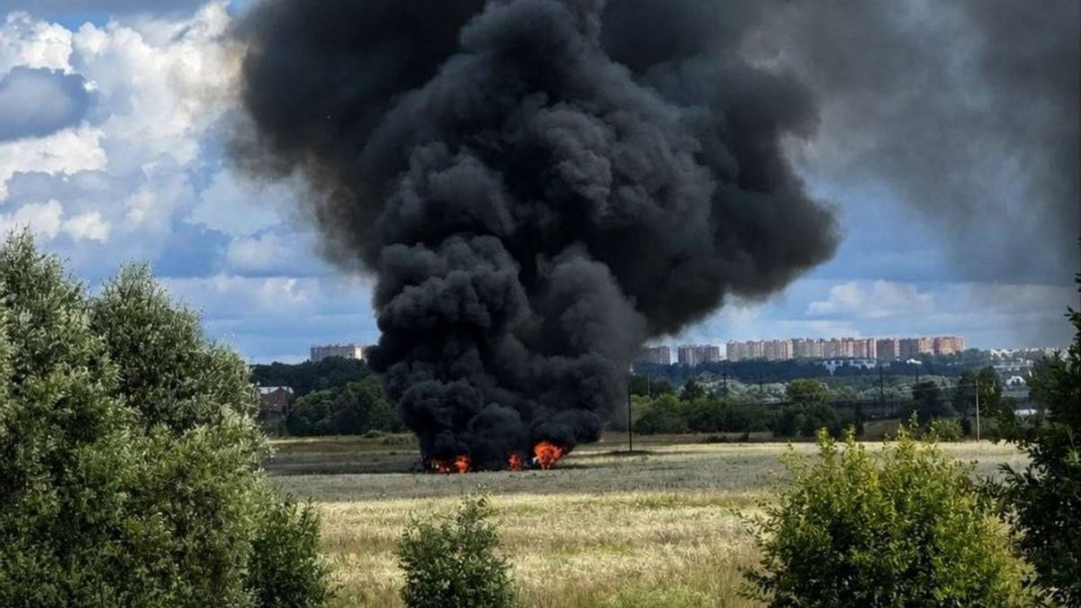 У Підмосковʼї розбився новітній винищувач росіян Су-57