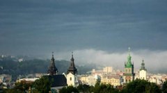 Синоптики попередили про грози і град у Львові та області