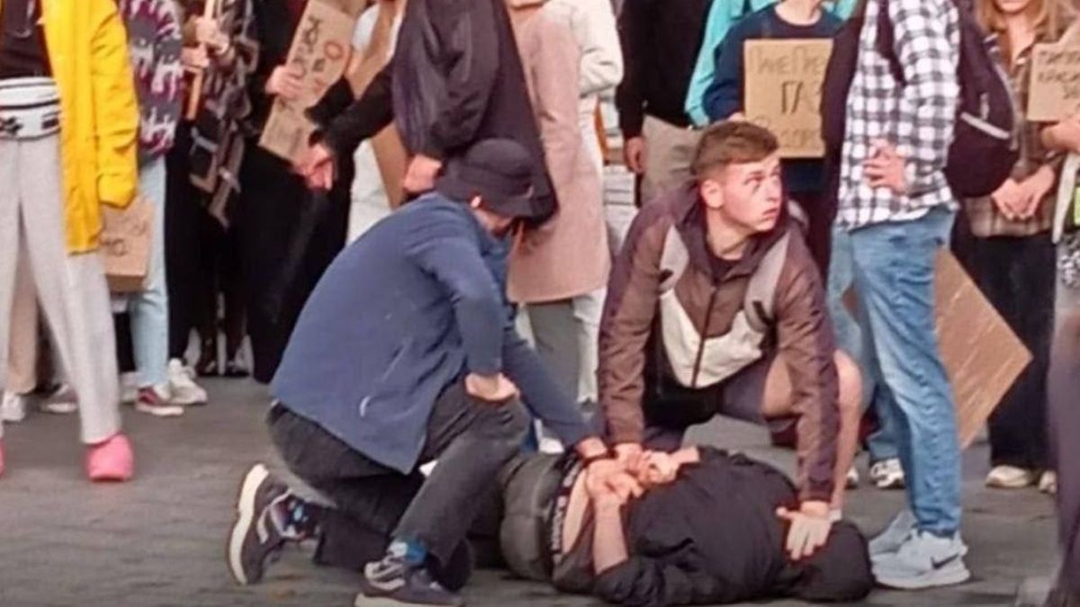 У Львові на мітингу в підтримку Михайла Федорова затримали чоловіка з ножем