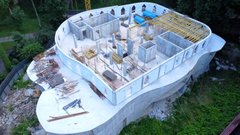 Прокуратура вимагає демонтувати паркан навколо будівлі сина та невістки Тетяни Крупи