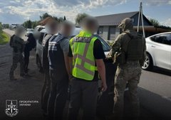 На Прикарпатті арештували групу військових, які переправляли чоловіків у Румунію