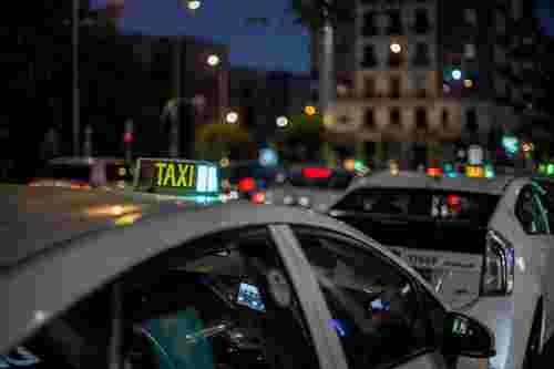 Понад 90% водіїв таксі в Україні працюють у «тіні»