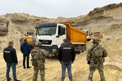 Фірма з Тернопільщини замість геологічного вивчення надр незаконно видобула піску на 11 млн грн