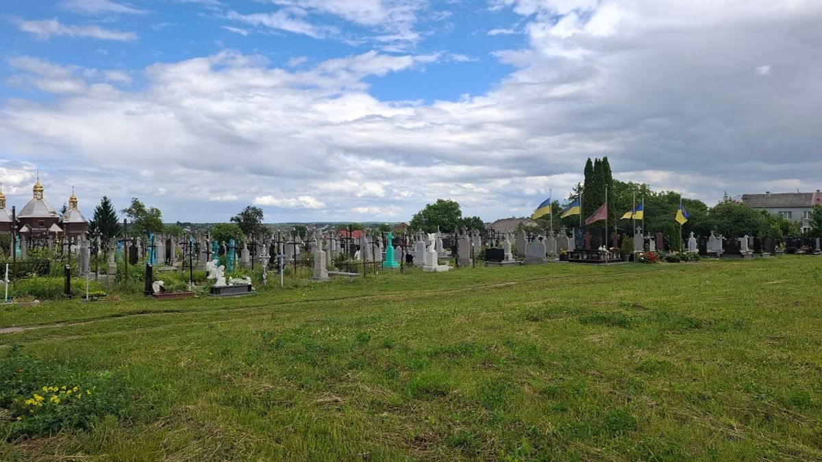 Львівська міськрада передала 1,4 га у селі Гряда для розширення кладовища