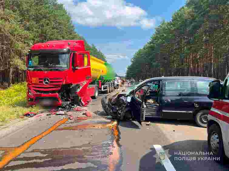 У ДТП з бензовозом на Волині загинув 65-річний водій з Рівненщини