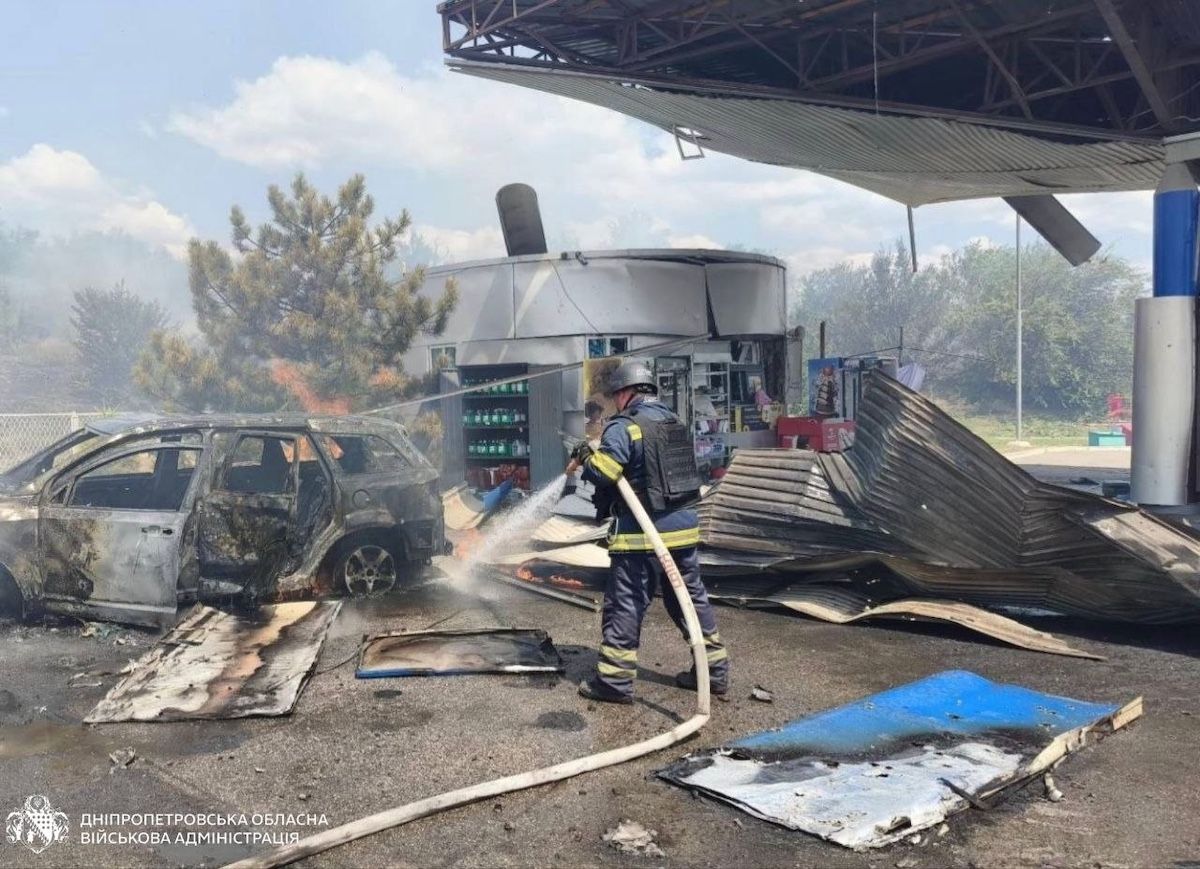 Внаслідок російського удару по АЗС загинув 8-річний хлопчик та двоє дорослих