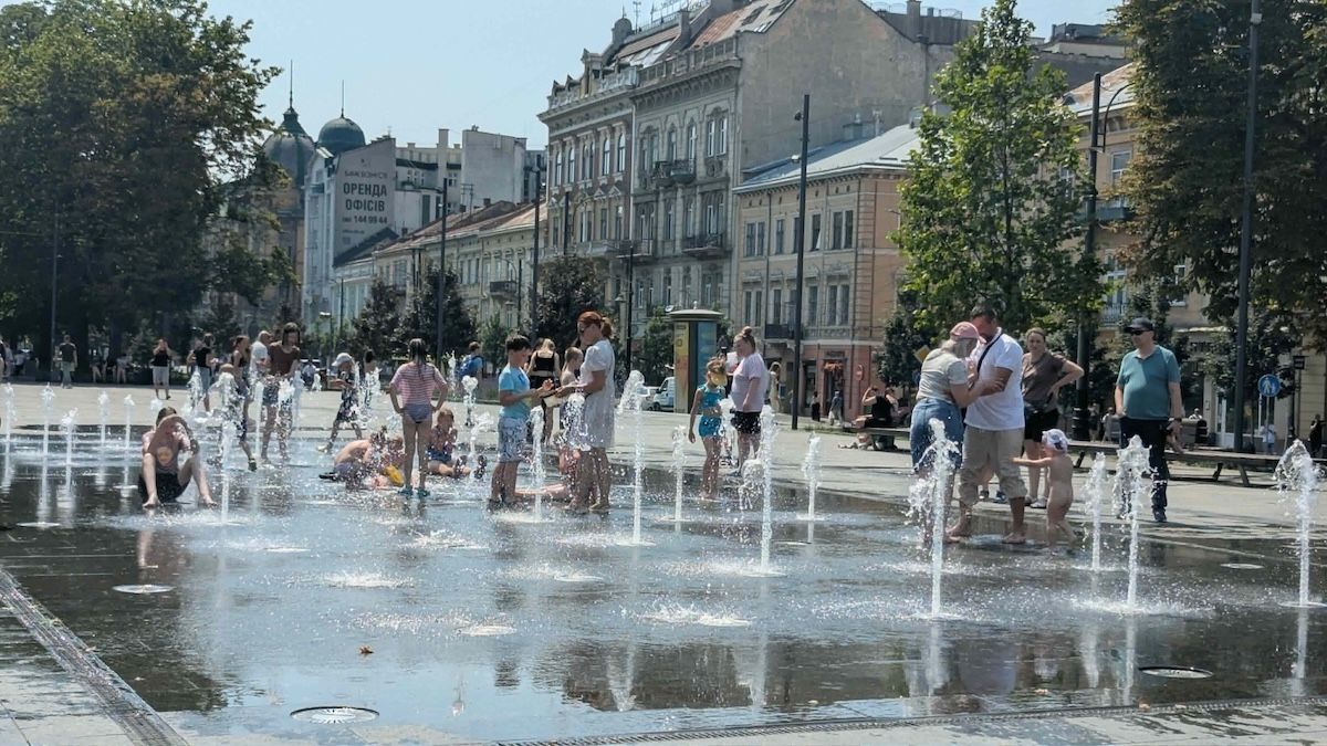 Повітря розжариться до +42°С і вдарить гроза: прогноз погоди у Львові та області 6 серпня