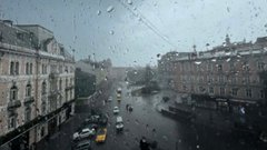 Зливи і град: синоптики попередили про різке погіршення погоди на Львівщині