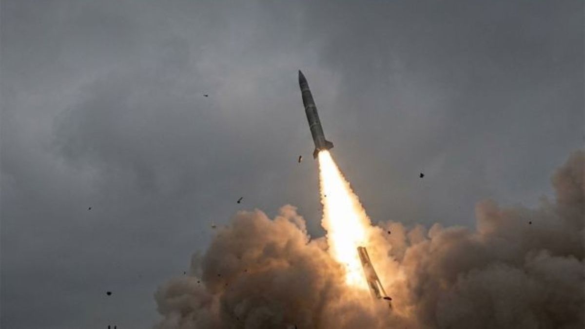 Володимир Зеленський назвав терміни створення української балістичної програми