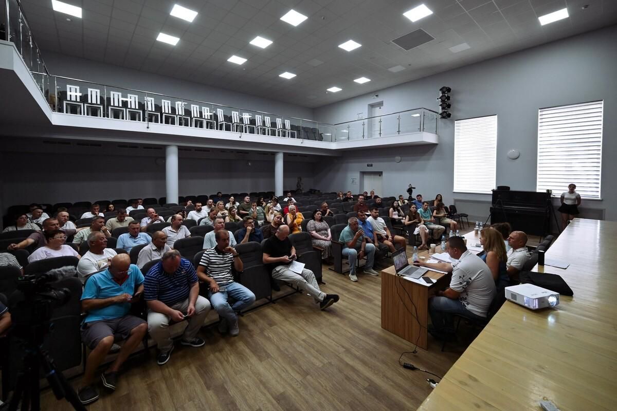 У Сокільниках провалили спробу погодити документ щодо забудови біля аеропорту