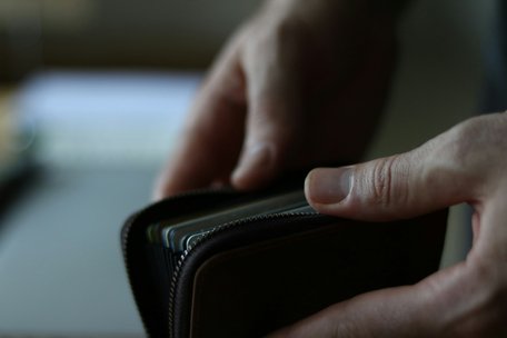 Де в Європі найнижчі мінімальні зарплати та яке місце в рейтингу посідає Україна
