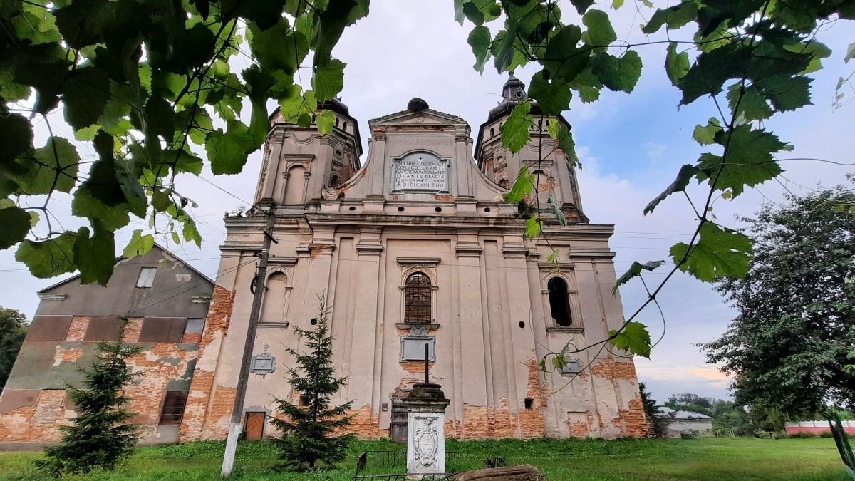 Аварійний костел св. Марка у Варяжі готують до реставрації