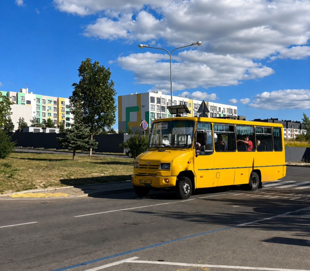 Через скарги пасажирів у Рівному змінять перевізників на двох маршрутах