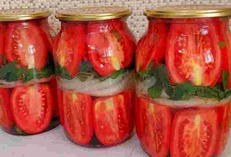 Мариновані помідори половинками. Рецепт дня