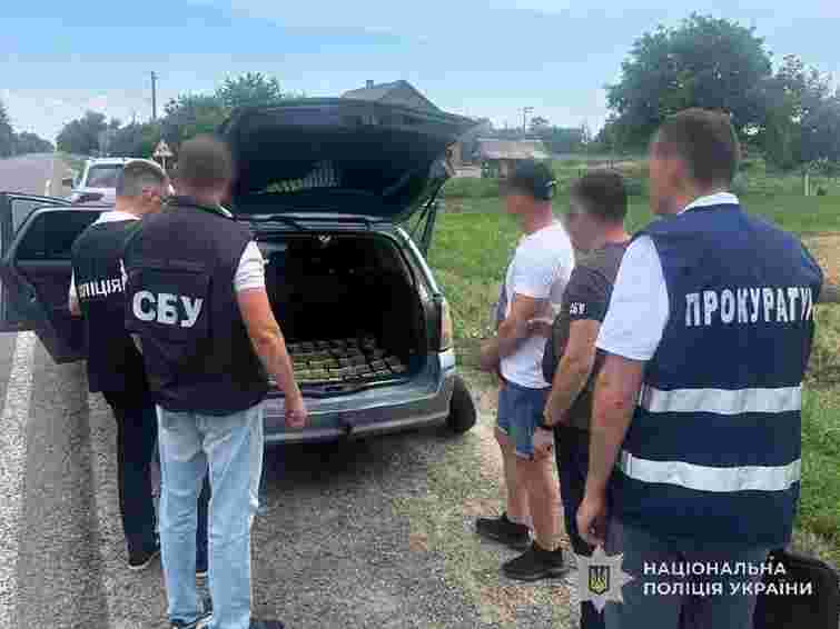 49-річний мешканець Львівщини за 11 тис. євро обіцяв переправити ухилянта до Румунії