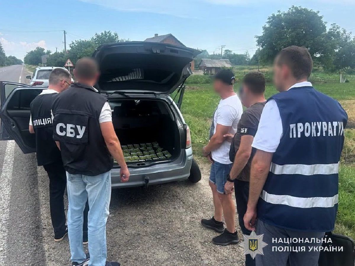 49-річний мешканець Львівщини за 11 тис. євро обіцяв переправити ухилянта до Румунії