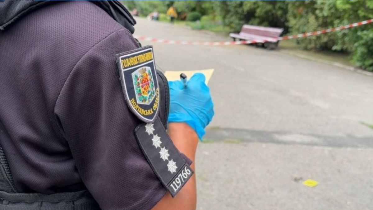 На Полтавщині чоловік відкрив вогонь по поліцейських