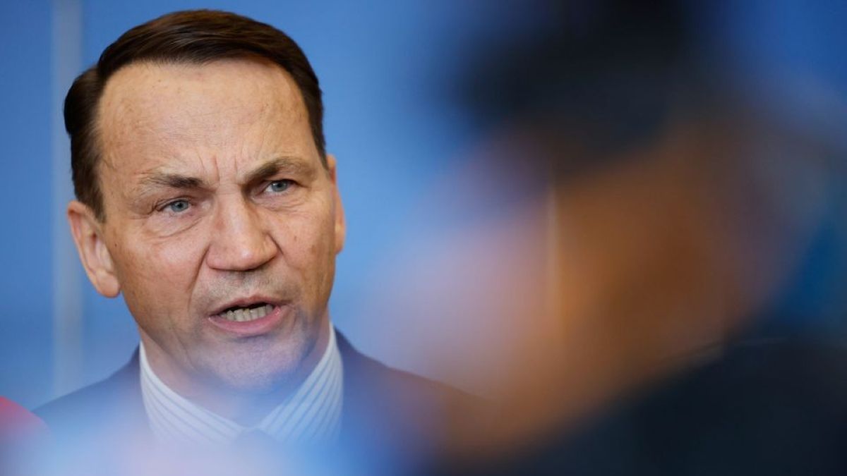 Голова МЗС Польщі запропонував створити «Європейський легіон» із залученням українців