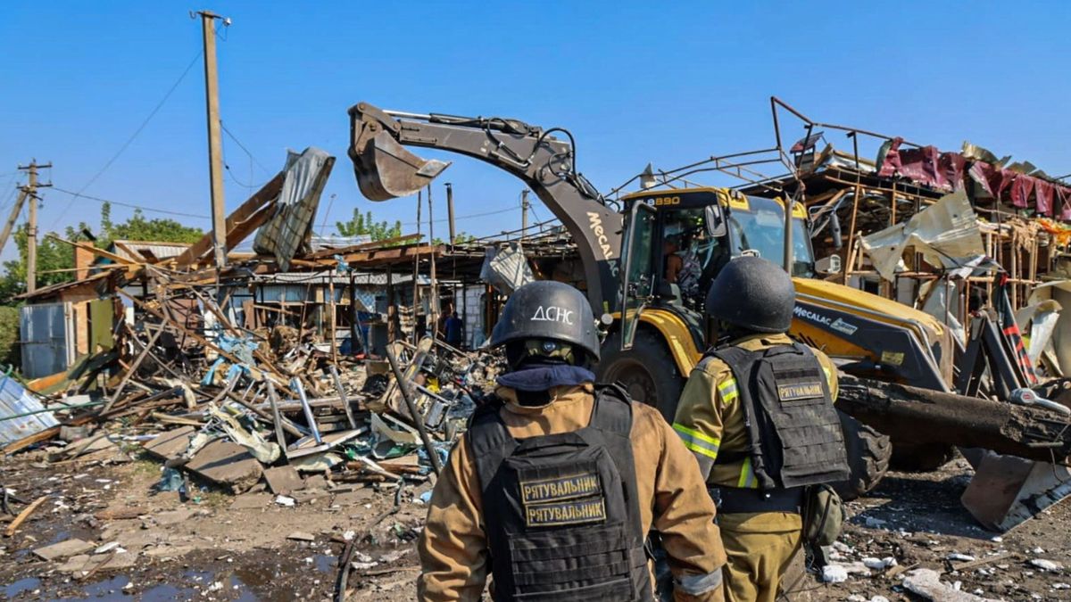 Росіяни вдарили ракетами по Печенігах на Харківщині, загинули 10 людей