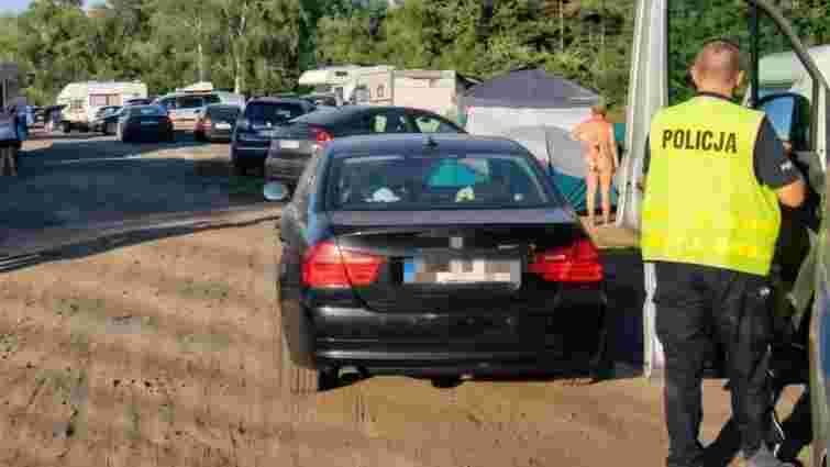 П’яний українець розбив 10 автомобілів на пляжі у Польщі