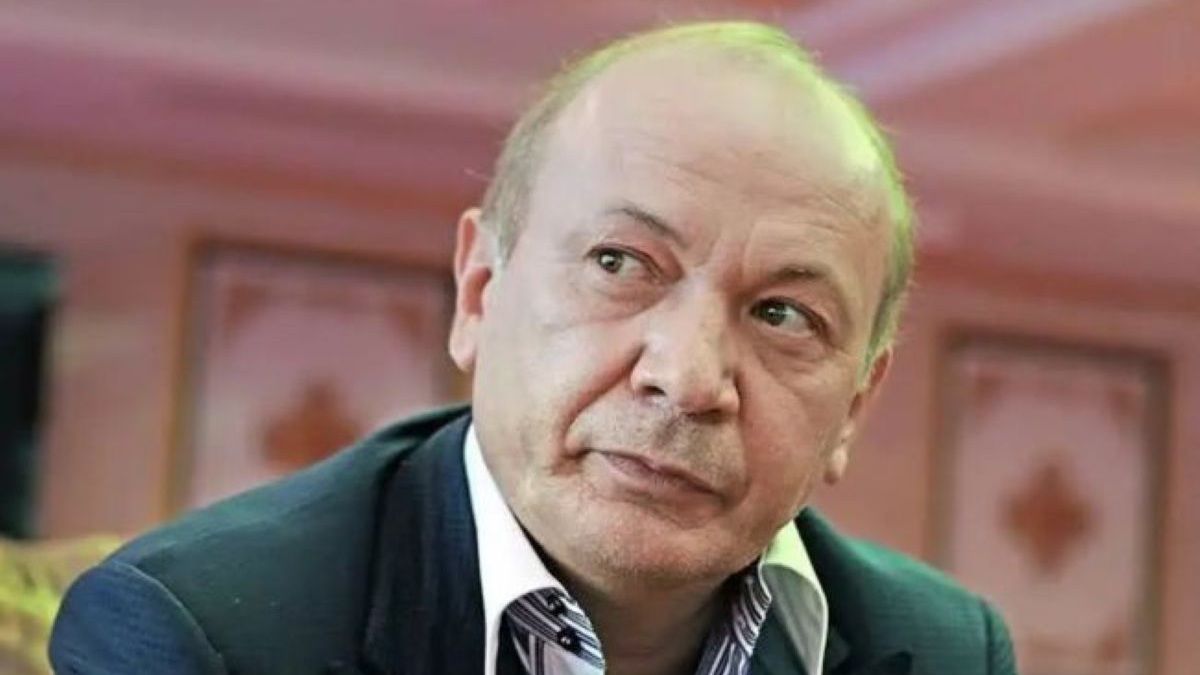 Україна запровадила санкції проти ексрегіонала Іванющенка та творців мультика «Маша і Ведмідь»