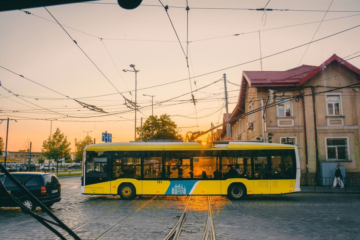 У суботу в центрі Львова перекриють рух: дев’ять автобусів змінять маршрути