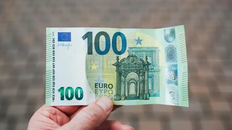 Євро другий день поспіль б’є історичний рекорд 