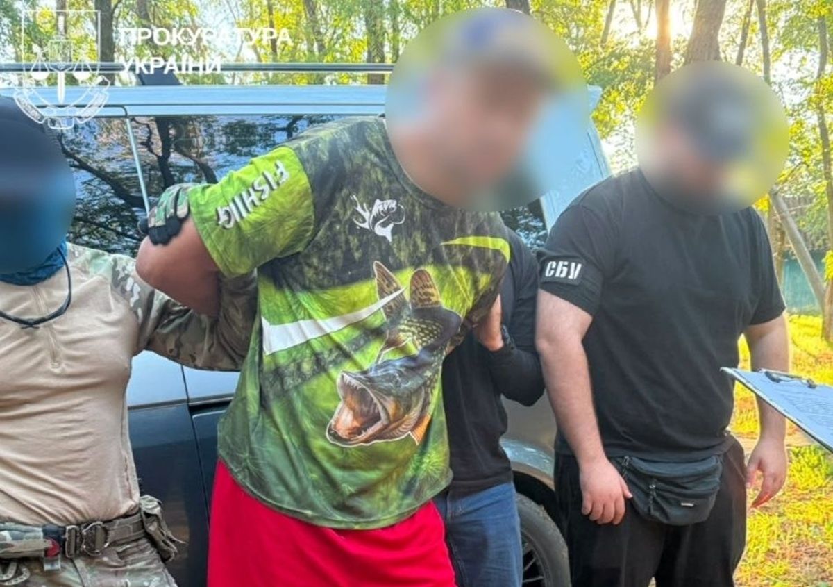 Чернівецькому блогеру оголосили підозру за онлайн-трансляції біля режимного об’єкта