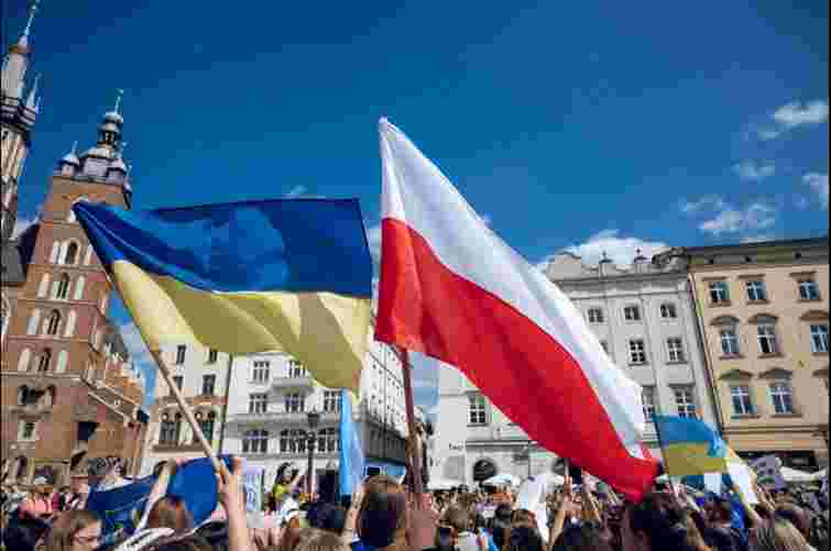 Поляки назвали причини погіршення ставлення до українців