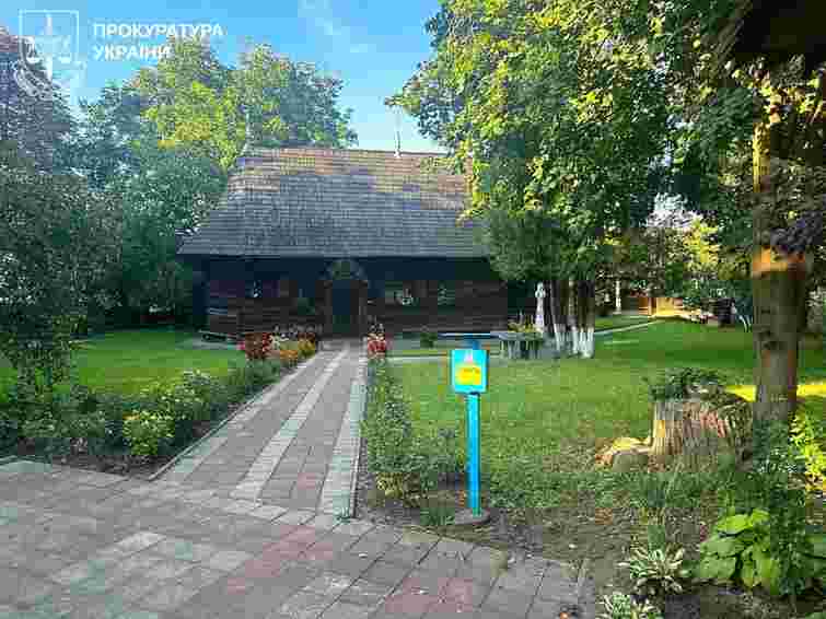 Прокуратура вимагає зберегти найдавнішу церкву Чернівців XVII ст.