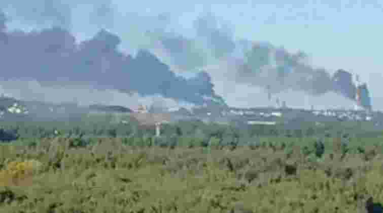 Сили оборони вдарили дронами FP-1 по одному з найбільших НПЗ Росії 