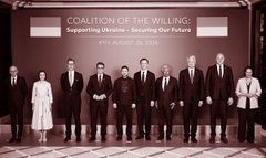 Дві хиткі опори України