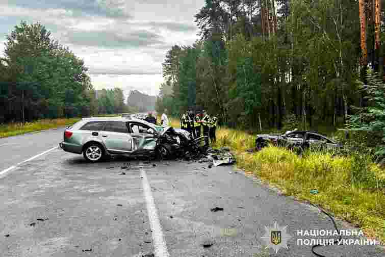 У лобовій ДТП на Рівненщині загинула 21-річна водійка Audi A6
