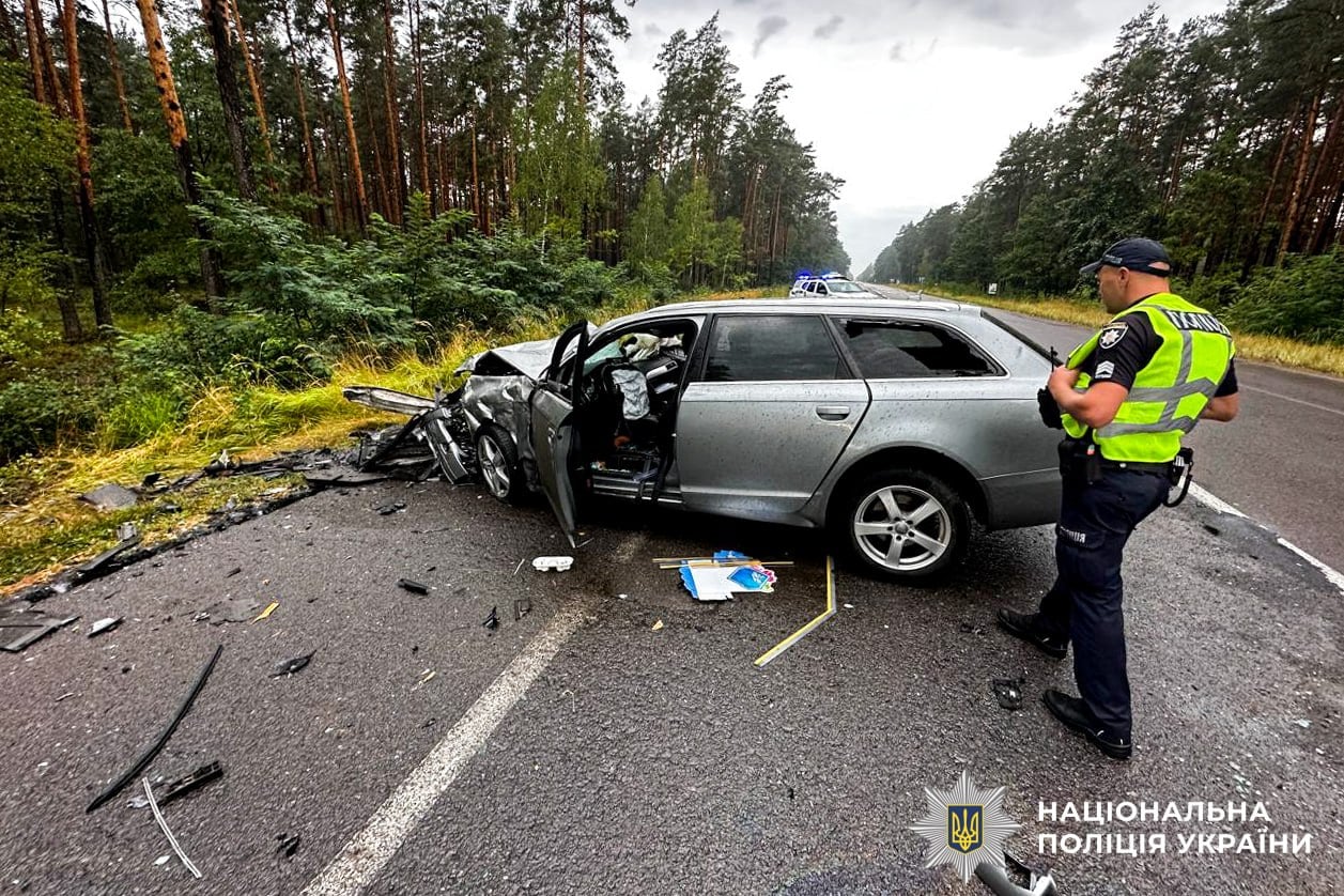 На трасі Київ – Ковель – Ягодин сталося лобове зіткнення двох Audi (фото поліції)