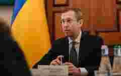 Прем'єр-міністр анонсував жорсткий режим економії бюджетних коштів