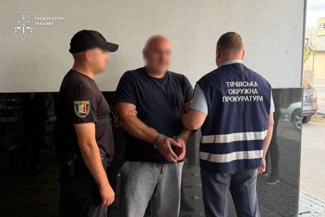 На Закарпатті затримали джипера, який напав на туристів біля озера Апшинець