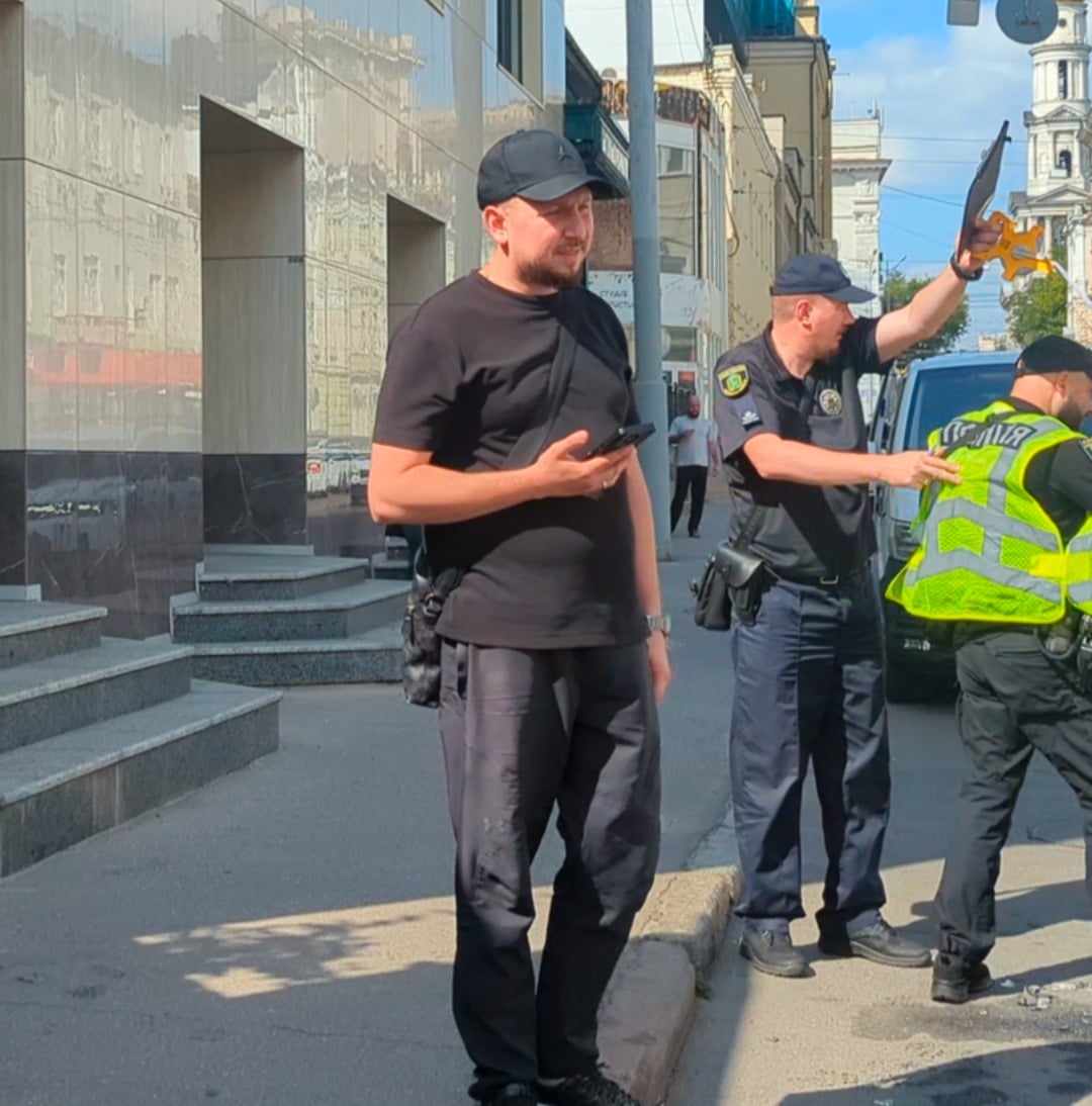 Кирило Бігун / Ґвара Медіа