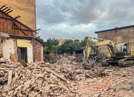 У Франківську виник скандал після знесення будинку на історичній вулиці