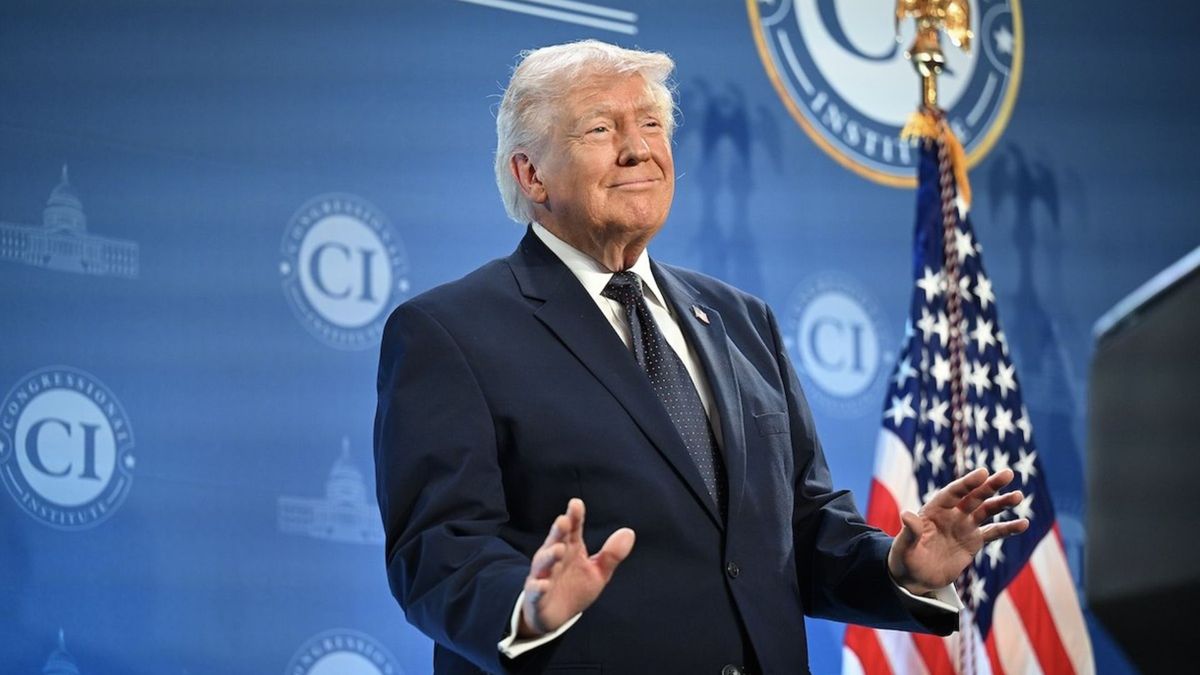Трамп вимагає в Європи відшкодувати надану США допомогу для України