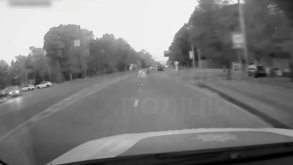 Перебігали шість смуг з дітьми за руку, щоб встигнути в церкву: у Львові оштрафували батьків