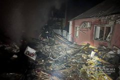 Росіяни вдарили по будинку у Чугуєві на Харківщині, серед загиблих 11-річний хлопець
