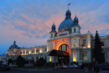 Співвласники «Львівських круасанів» відкриють фудкорт на двох поверхах вокзалу у Львові