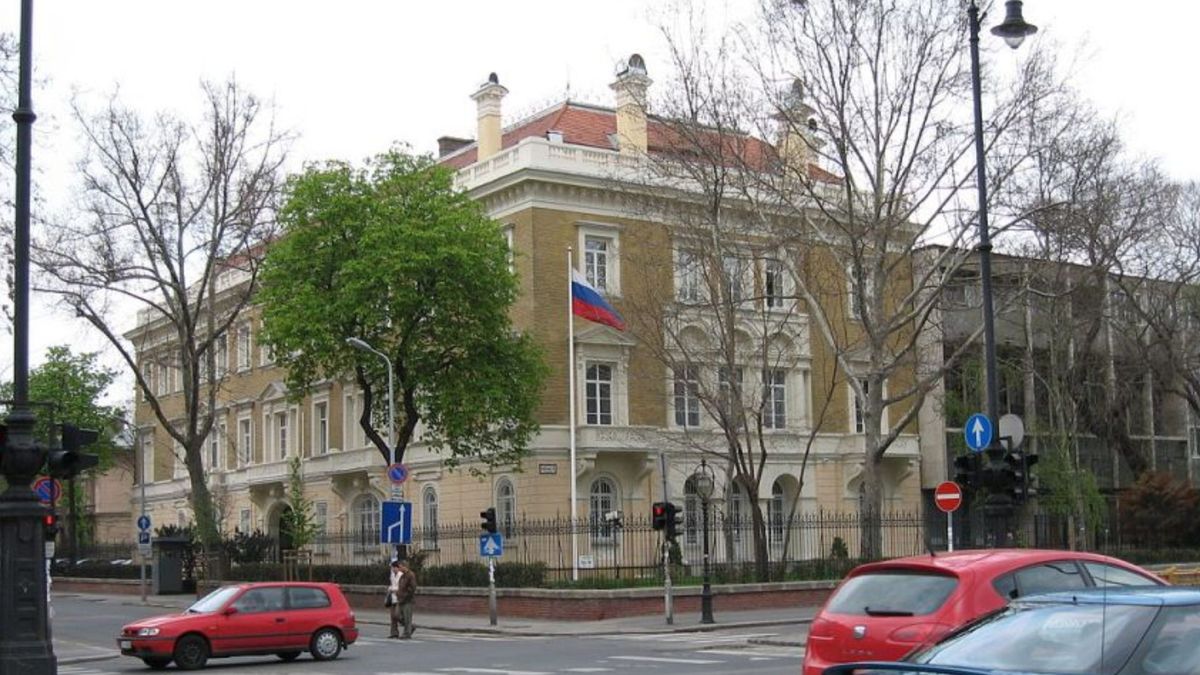 МЗС Угорщини висилає з країни 10 російських дипломатів