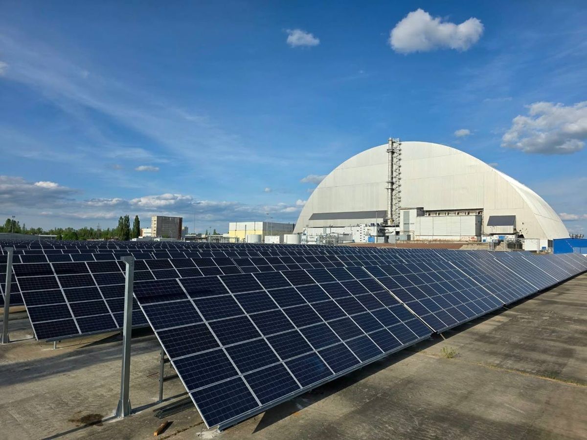 На Чорнобильській АЕС запрацювала сонячна електростанція